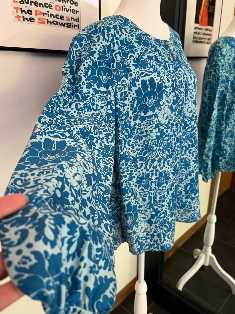 Sundance Catalog Women's 100% Silk Blue on Blue Damask Print Tunic Size L